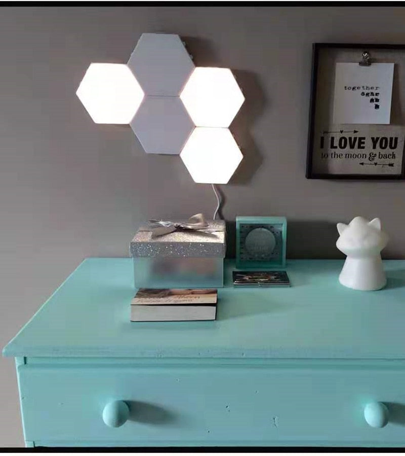 Taptic Creative Honeycomb Wall Light